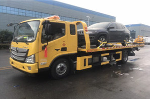 四川雅安道路救援